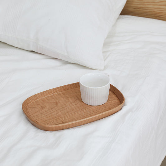 What are the Benefits of Solid Wood Bed Trays?