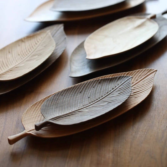 leaf-shaped-decorative-wood-plate