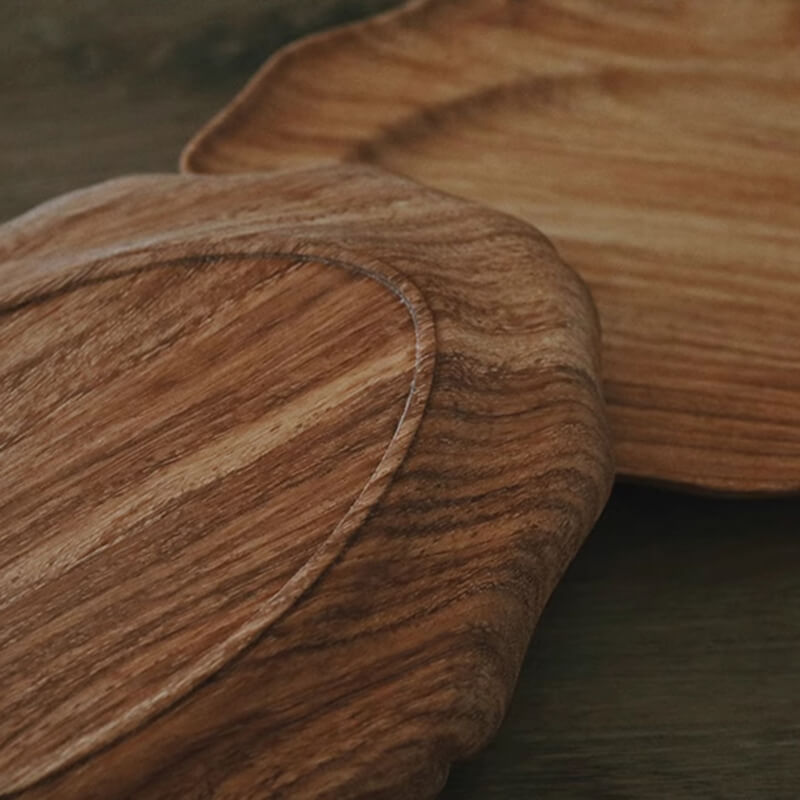 Assiette à dentelle en bois sculpté vintage